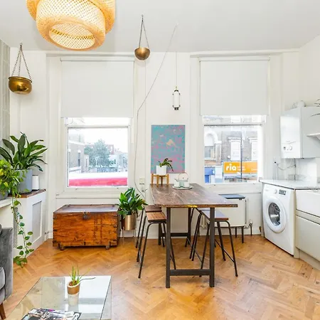 Stylish 1 Bed Flat With Private Terrace In Wimbledon - 3 The Queens London Exterior foto
